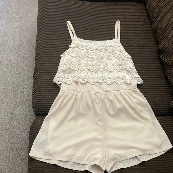 Crème romper - Picture 1 of 1
